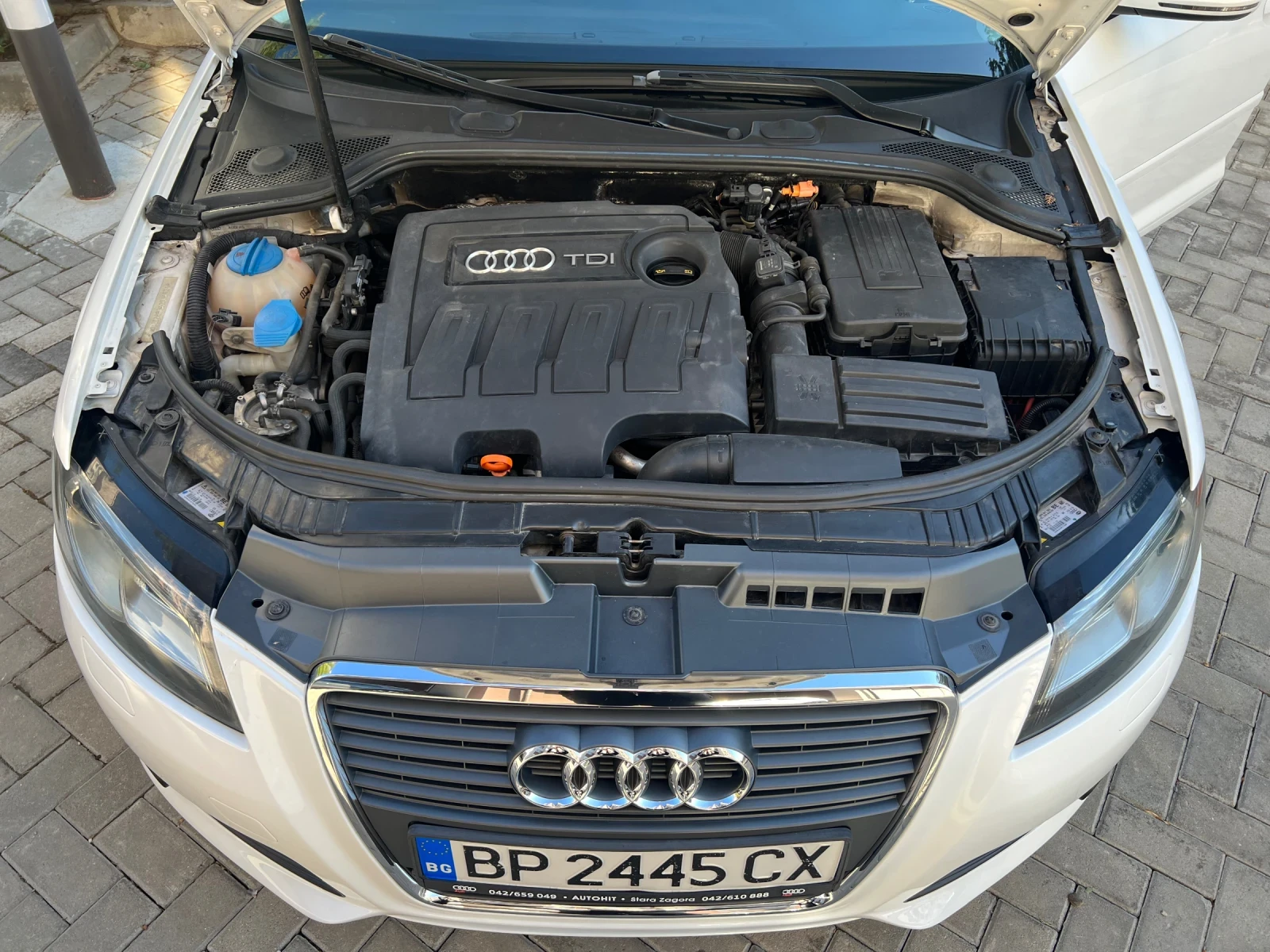Audi A3 1.6 TDI, снимка 7 - Автомобили и джипове - 56252687