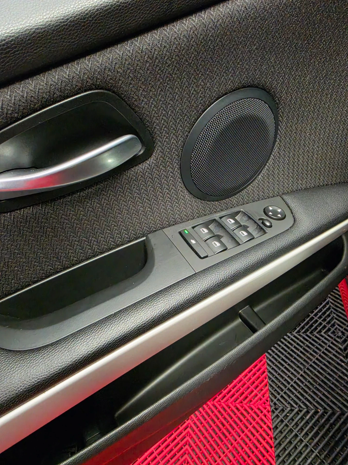 BMW 320 2.0D* 177к.с* FACE* ЛИЗИНГ* НАВИ* PARK* КЛИМА* ТЕМ, снимка 12 - Автомобили и джипове - 56357984