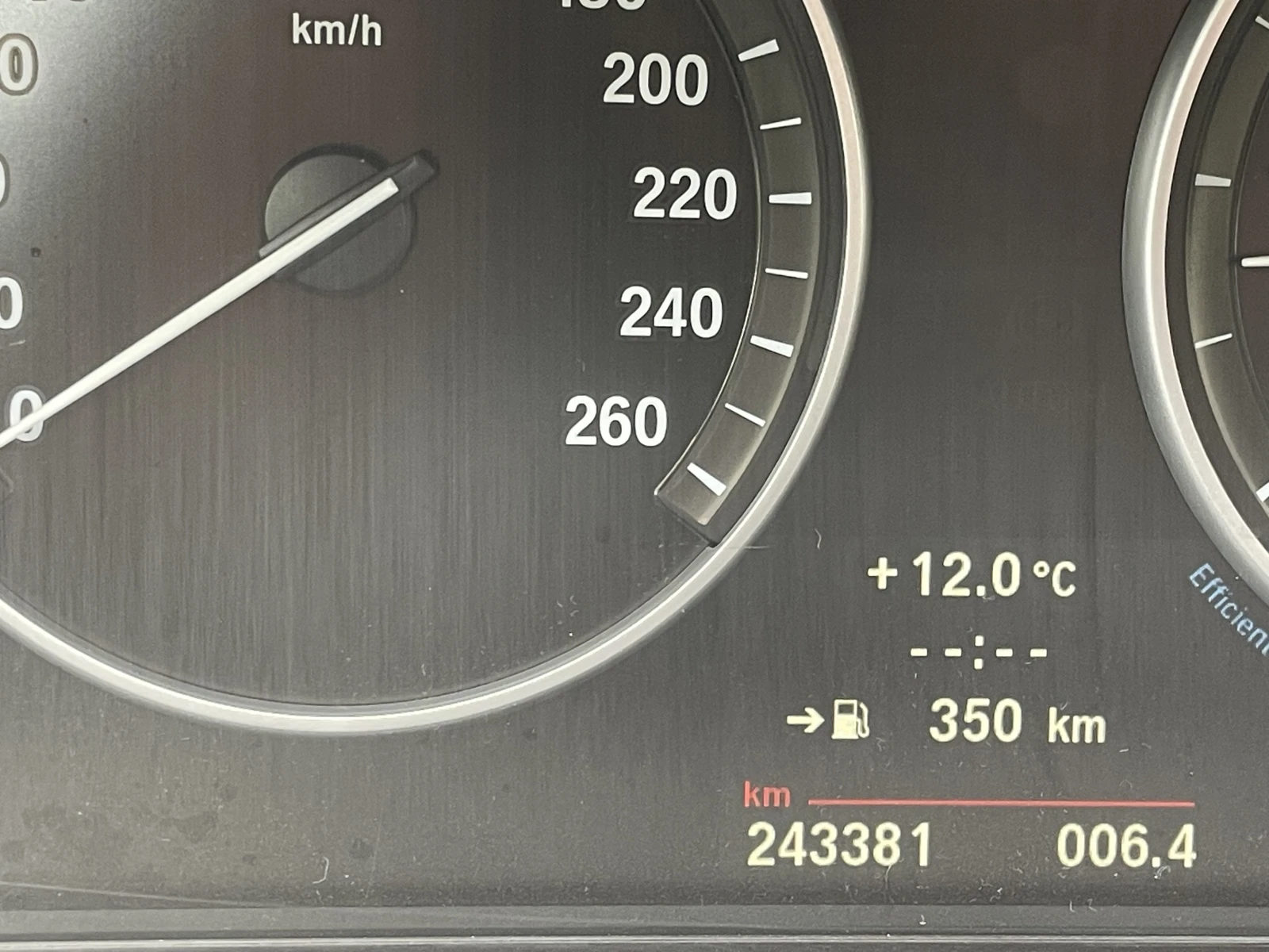 BMW 520 184HP , снимка 15 - Автомобили и джипове - 56680380