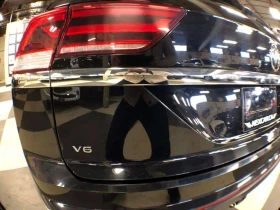 VW Atlas * HIGHLINE AWD LEATHER PAN/ROOF NAV B/SPOT CAMERA , снимка 15