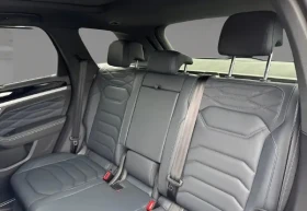 VW Touareg 3.0 TDI 4Motion = R-line = Black Style Гаранция | Auto.bg — изображение 10