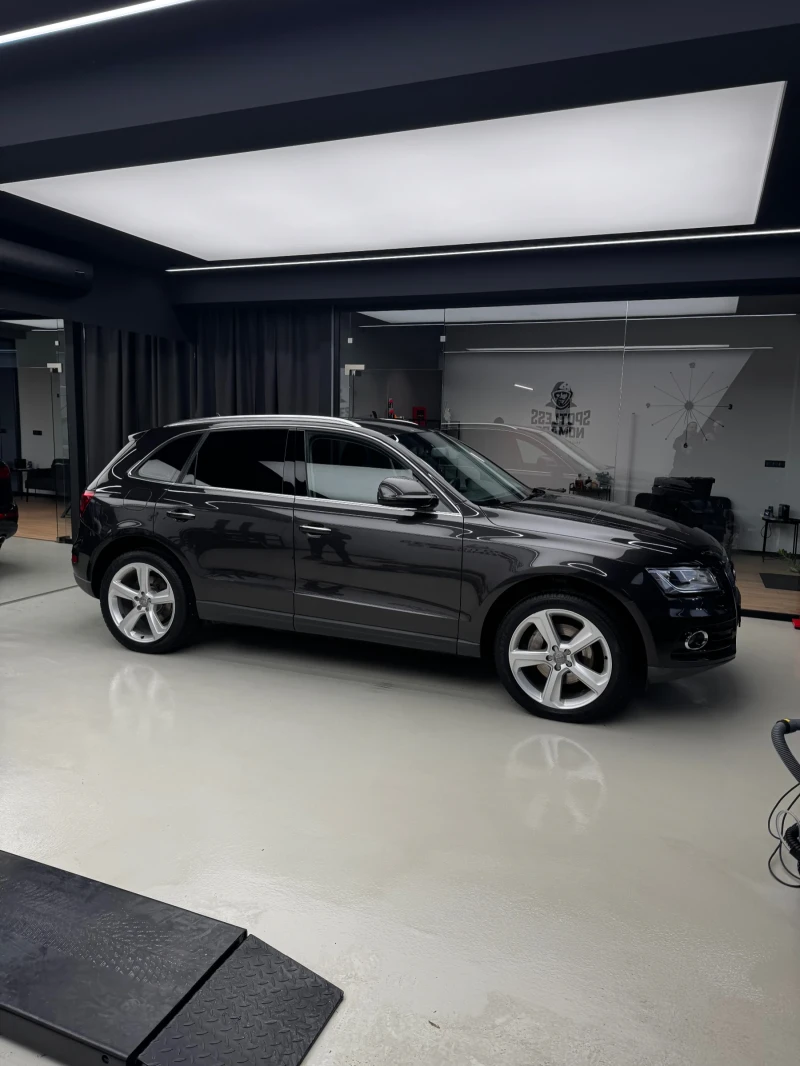 Audi Q5 3.0, снимка 3 - Автомобили и джипове - 48884950