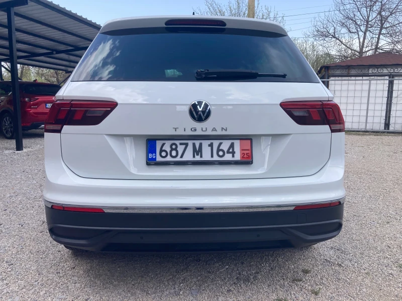 VW Tiguan 2.0TDI AVTOMAT 7DSG FACELIFT, снимка 5 - Автомобили и джипове - 49540273