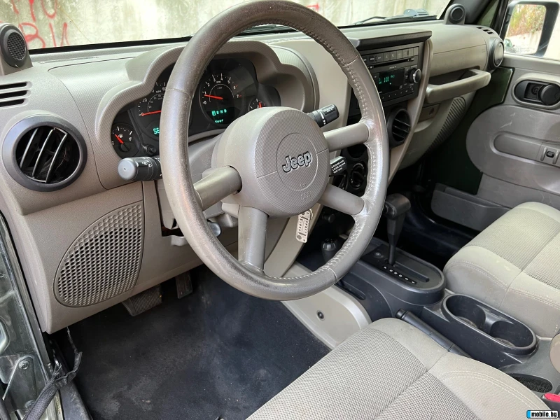 Jeep Wrangler SAHARA, снимка 10 - Автомобили и джипове - 52877031