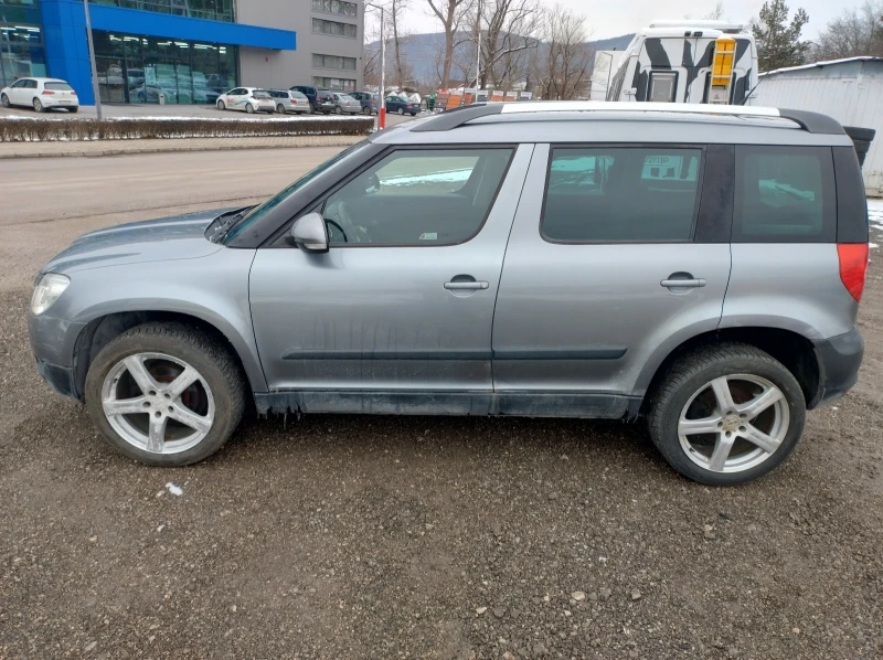 Skoda Yeti 2.0D. 110к.с. 4х4 Новият мотор., снимка 11 - Автомобили и джипове - 53160023