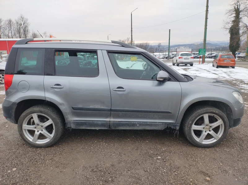 Skoda Yeti 2.0D. 110к.с. 4х4 Новият мотор., снимка 15 - Автомобили и джипове - 53160023