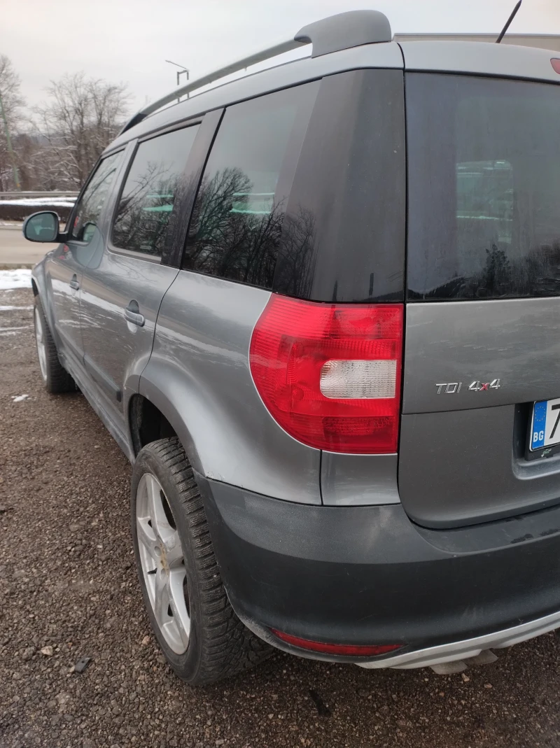 Skoda Yeti 2.0D. 110к.с. 4х4 Новият мотор., снимка 16 - Автомобили и джипове - 53160023