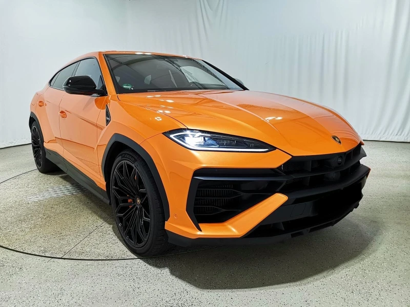 Lamborghini Urus SE HYBRID B&O PANORAMA KERAMIK 360 CAMERA , снимка 4 - Автомобили и джипове - 53343956
