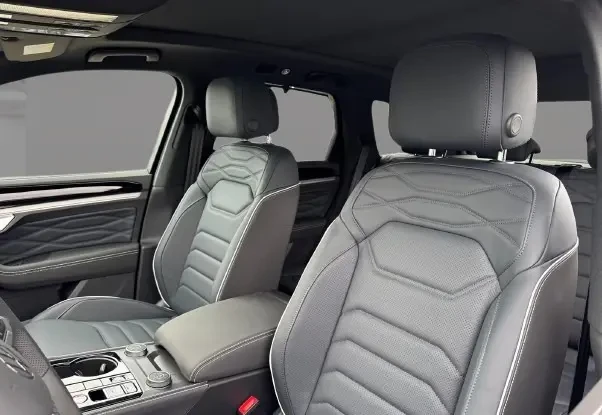 VW Touareg 3.0 TDI 4Motion = R-line = Black Style Гаранция, снимка 6 - Автомобили и джипове - 55050283