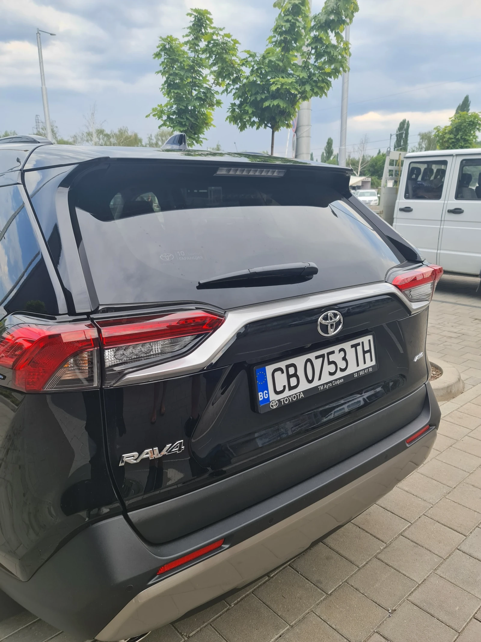 Toyota Rav4  - изображение 7