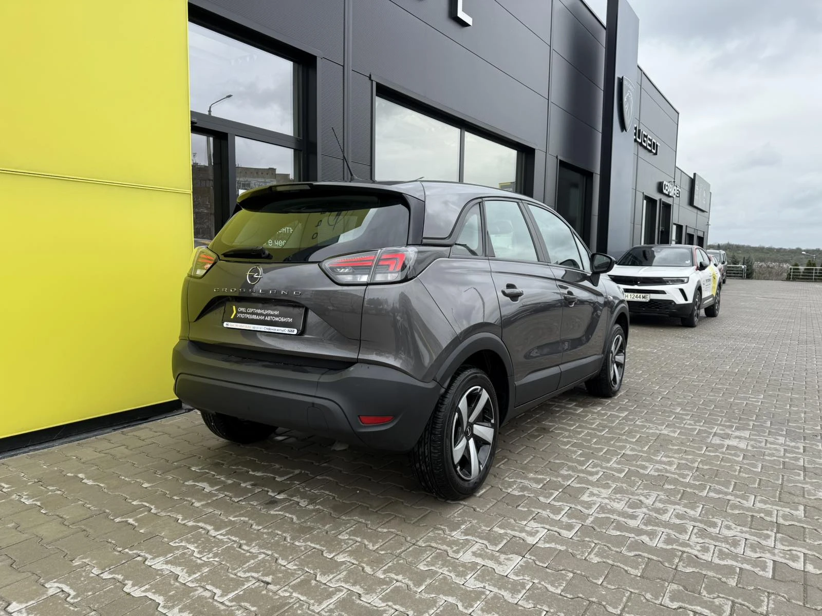 Opel Crossland X 1.2 PureTech 131hp - изображение 6