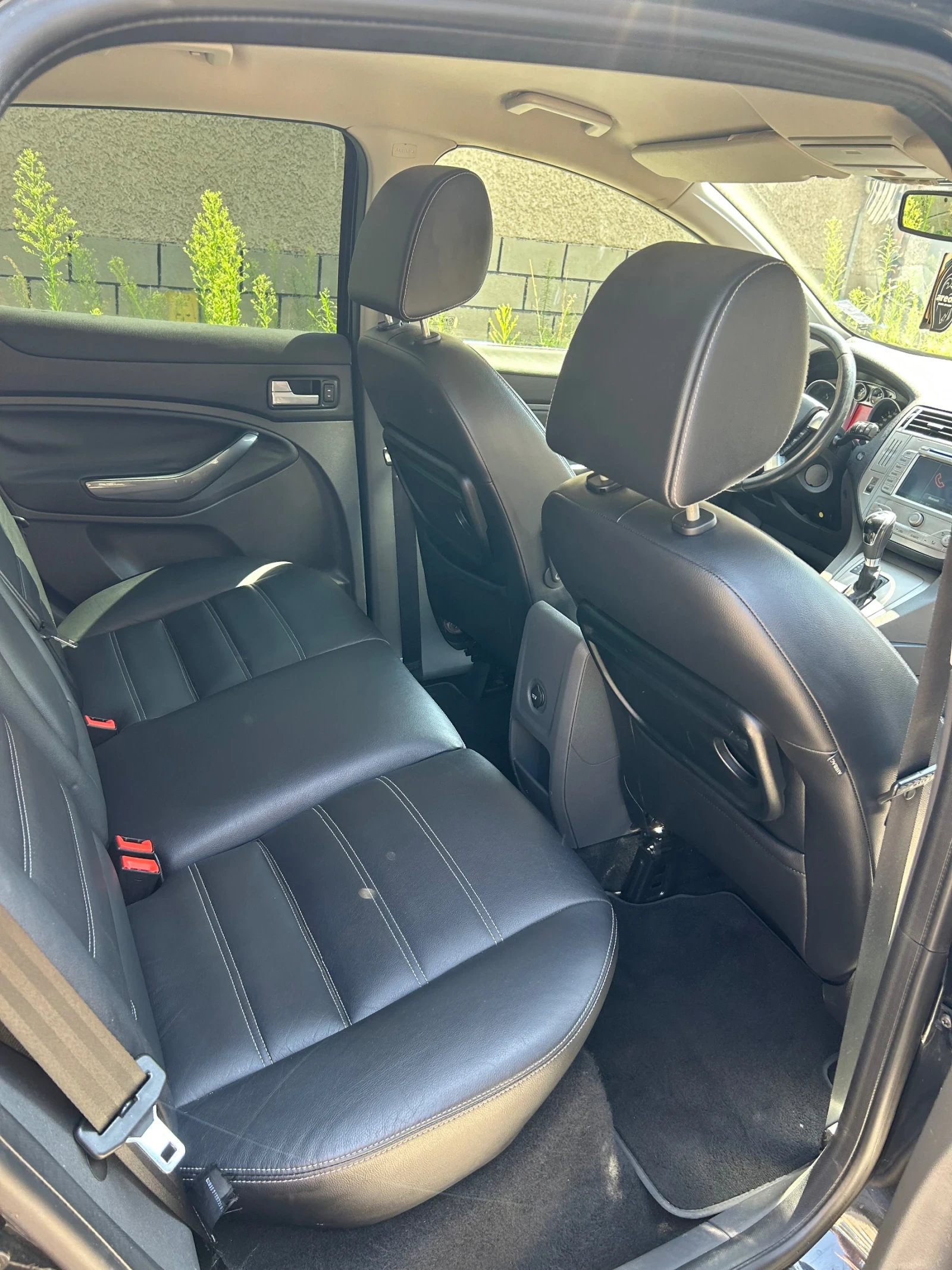 Ford Kuga  - изображение 7