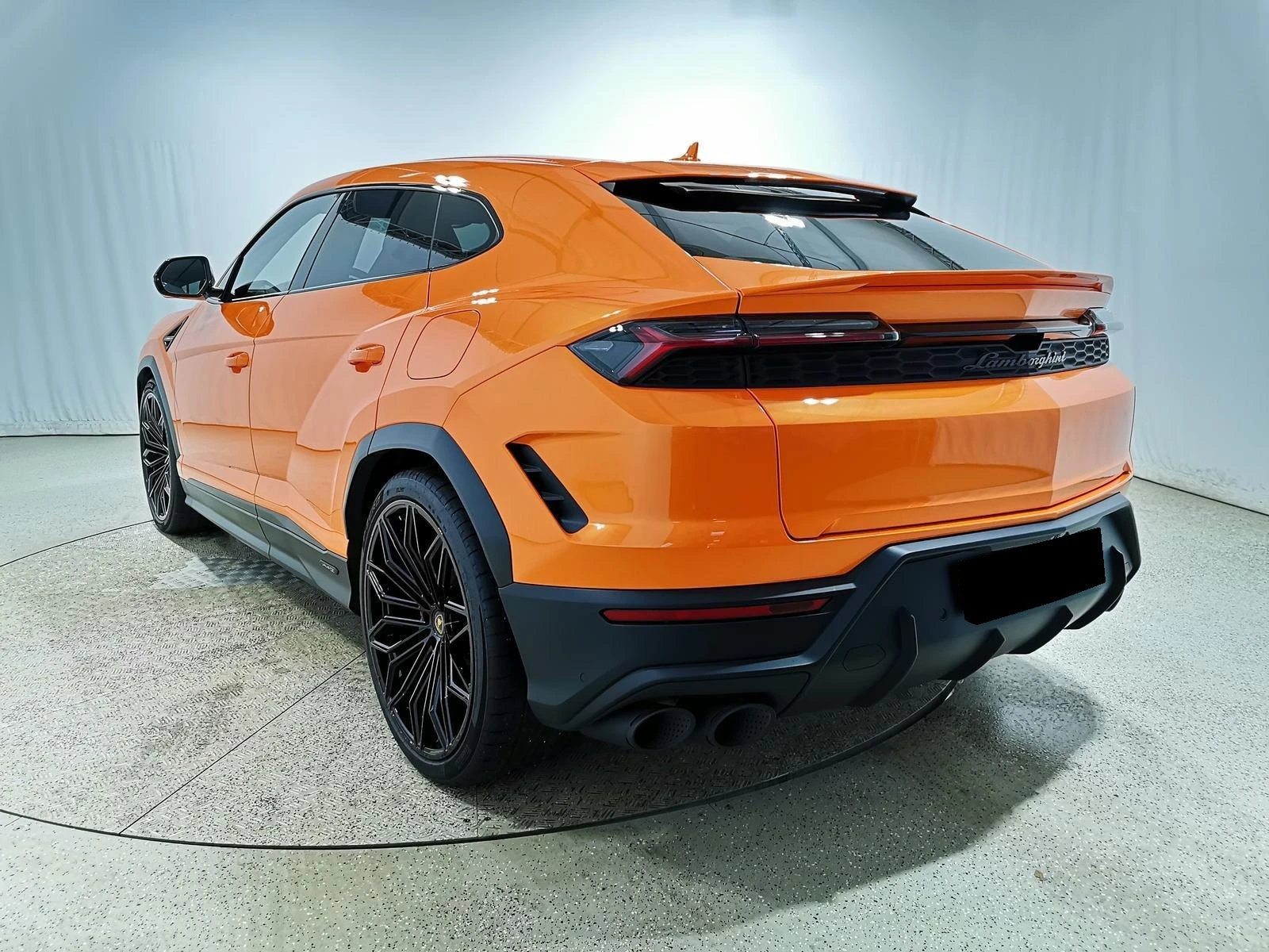 Lamborghini Urus SE HYBRID B&O PANORAMA KERAMIK 360 CAMERA  - изображение 2