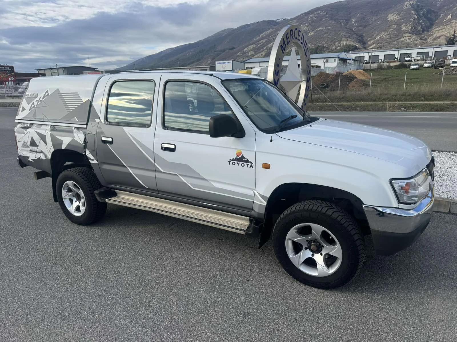 Toyota Hilux 2.5 D4-D/Климатик - изображение 3