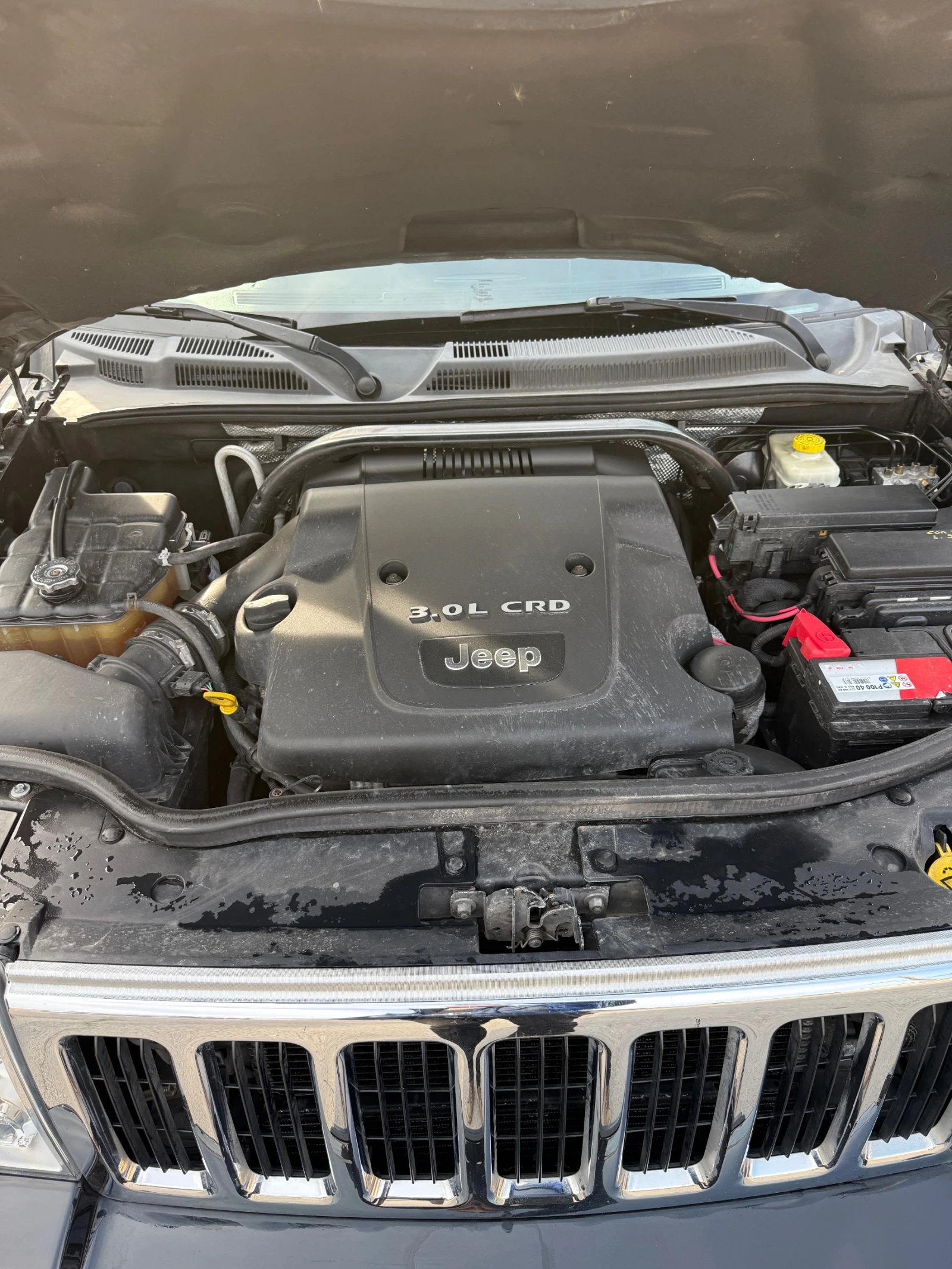 Jeep Commander 3.0 CDI, снимка 6 - Автомобили и джипове - 53874306