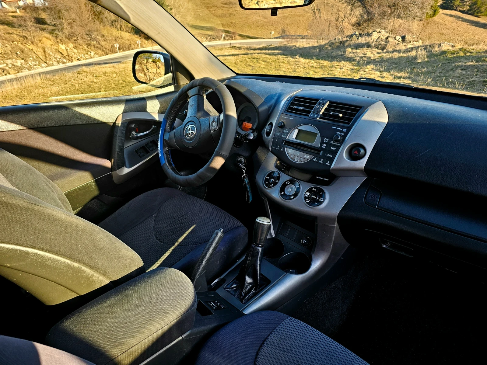 Toyota Rav4, снимка 10 - Автомобили и джипове - 53977844