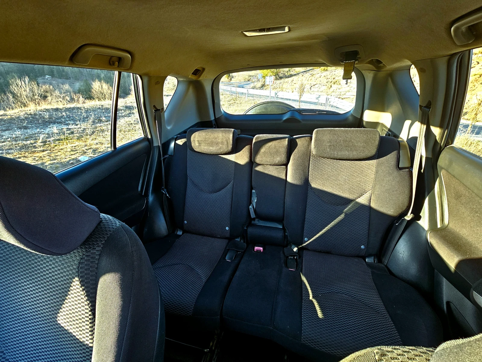 Toyota Rav4, снимка 11 - Автомобили и джипове - 53977844