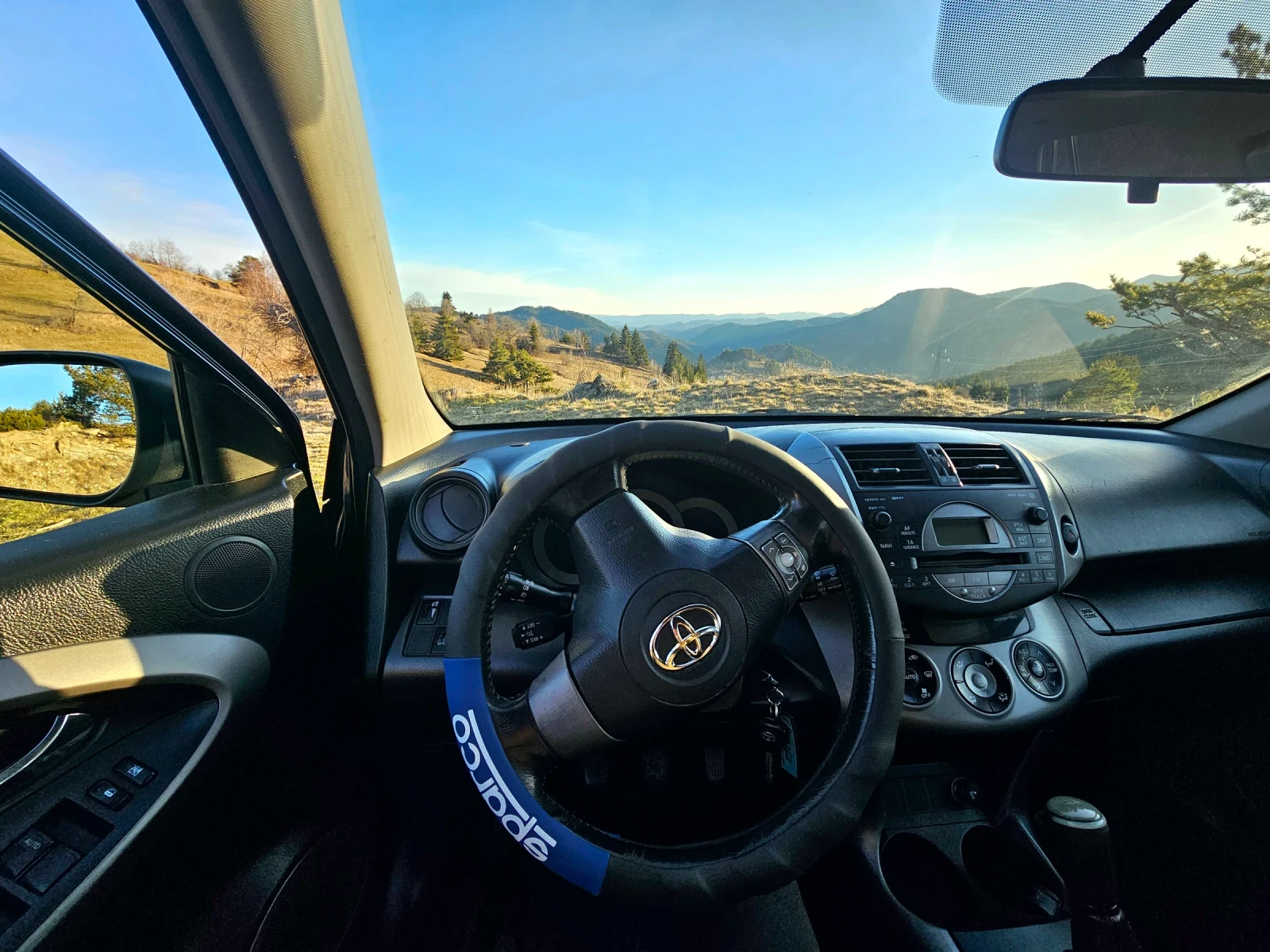 Toyota Rav4, снимка 9 - Автомобили и джипове - 53977844