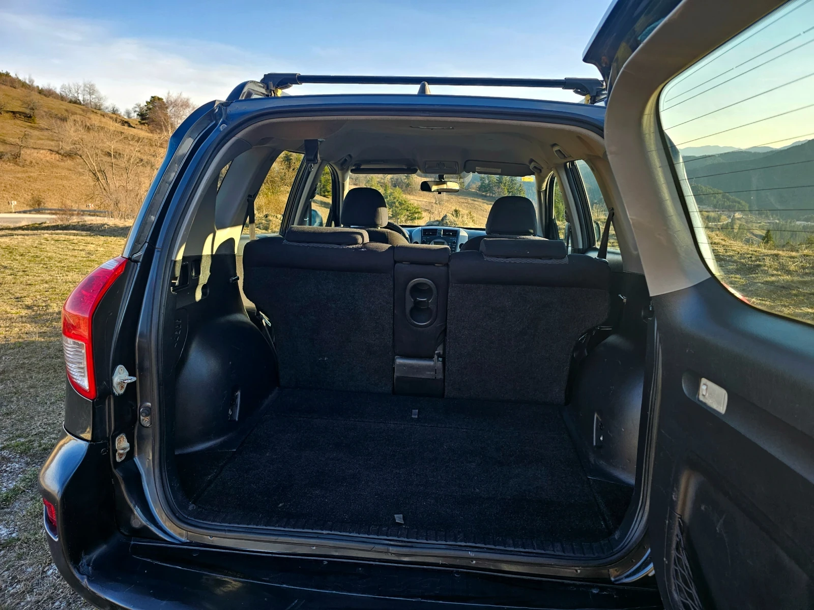 Toyota Rav4, снимка 5 - Автомобили и джипове - 53977844