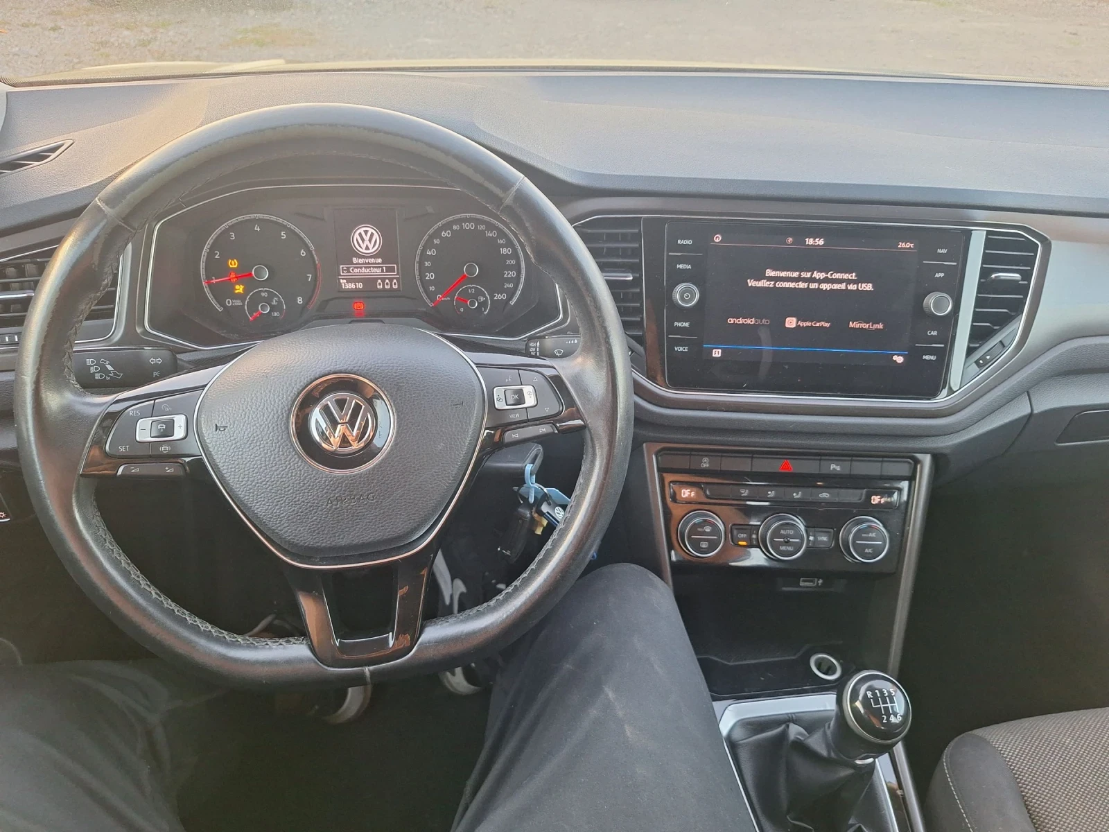 VW T-Roc 1.0TSI EURO6, снимка 10 - Автомобили и джипове - 54444038