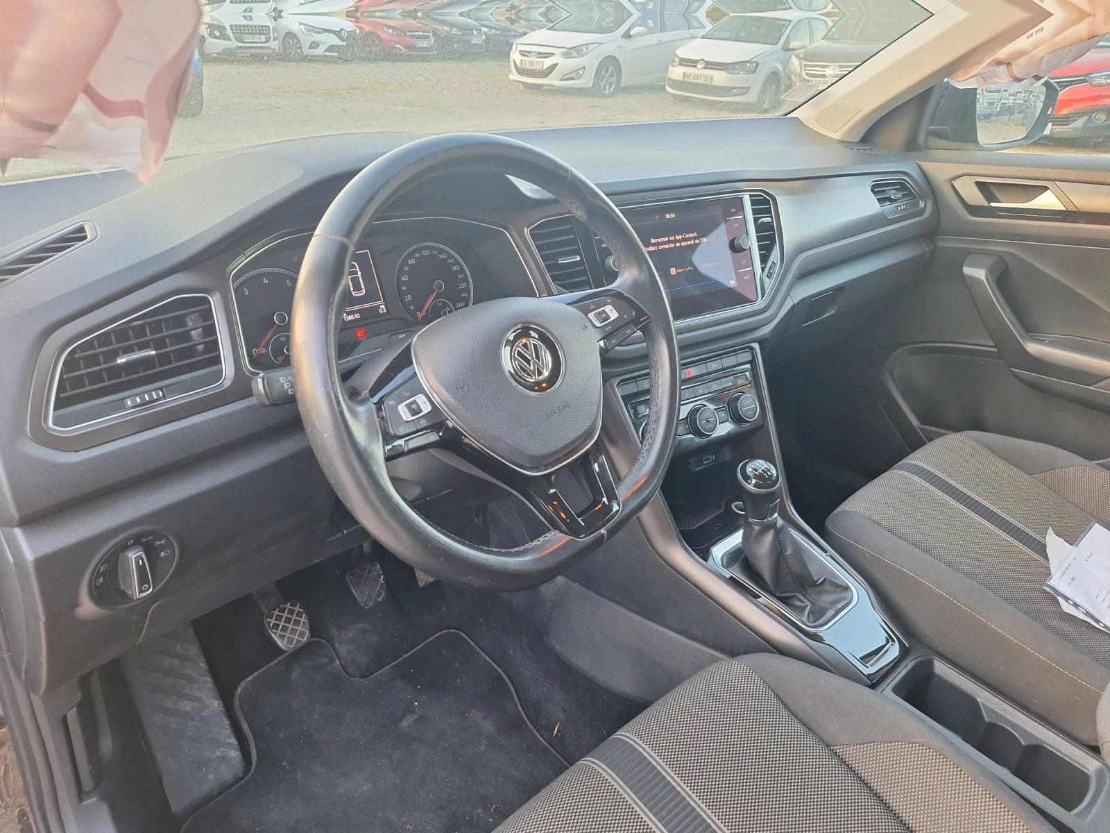 VW T-Roc 1.0TSI EURO6, снимка 13 - Автомобили и джипове - 54444038