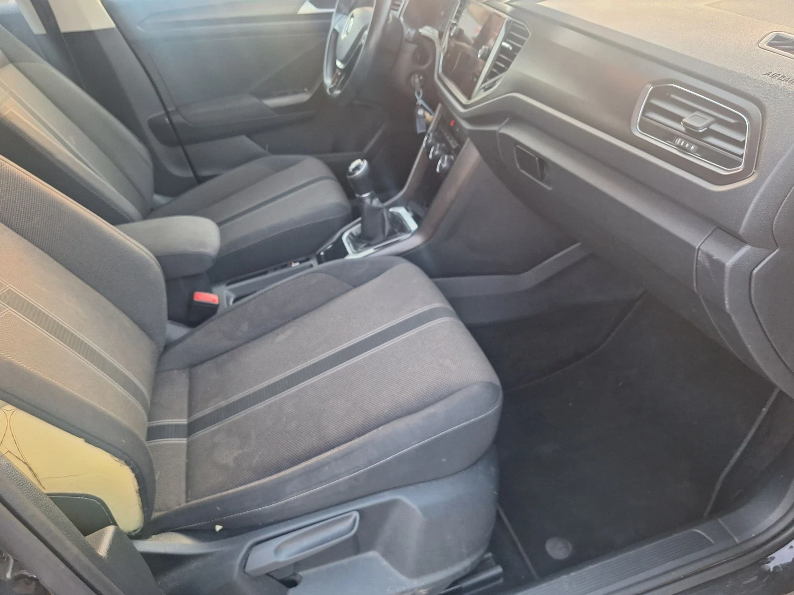VW T-Roc 1.0TSI EURO6, снимка 9 - Автомобили и джипове - 54444038