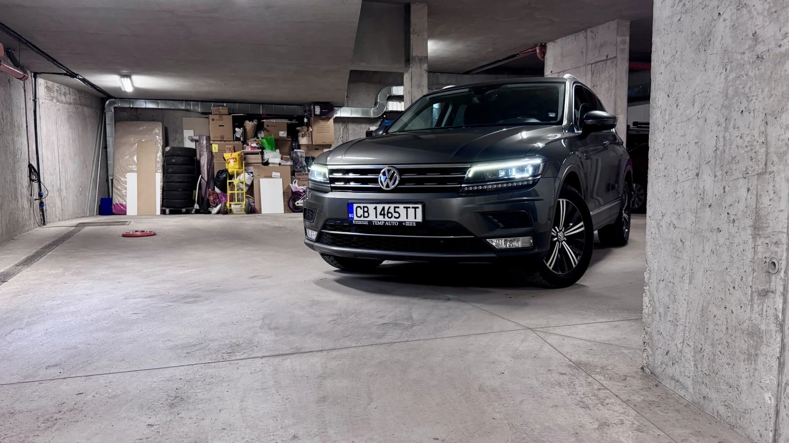 VW Tiguan 2.0TDI HIGHLINE 190HP, снимка 4 - Автомобили и джипове - 54547213