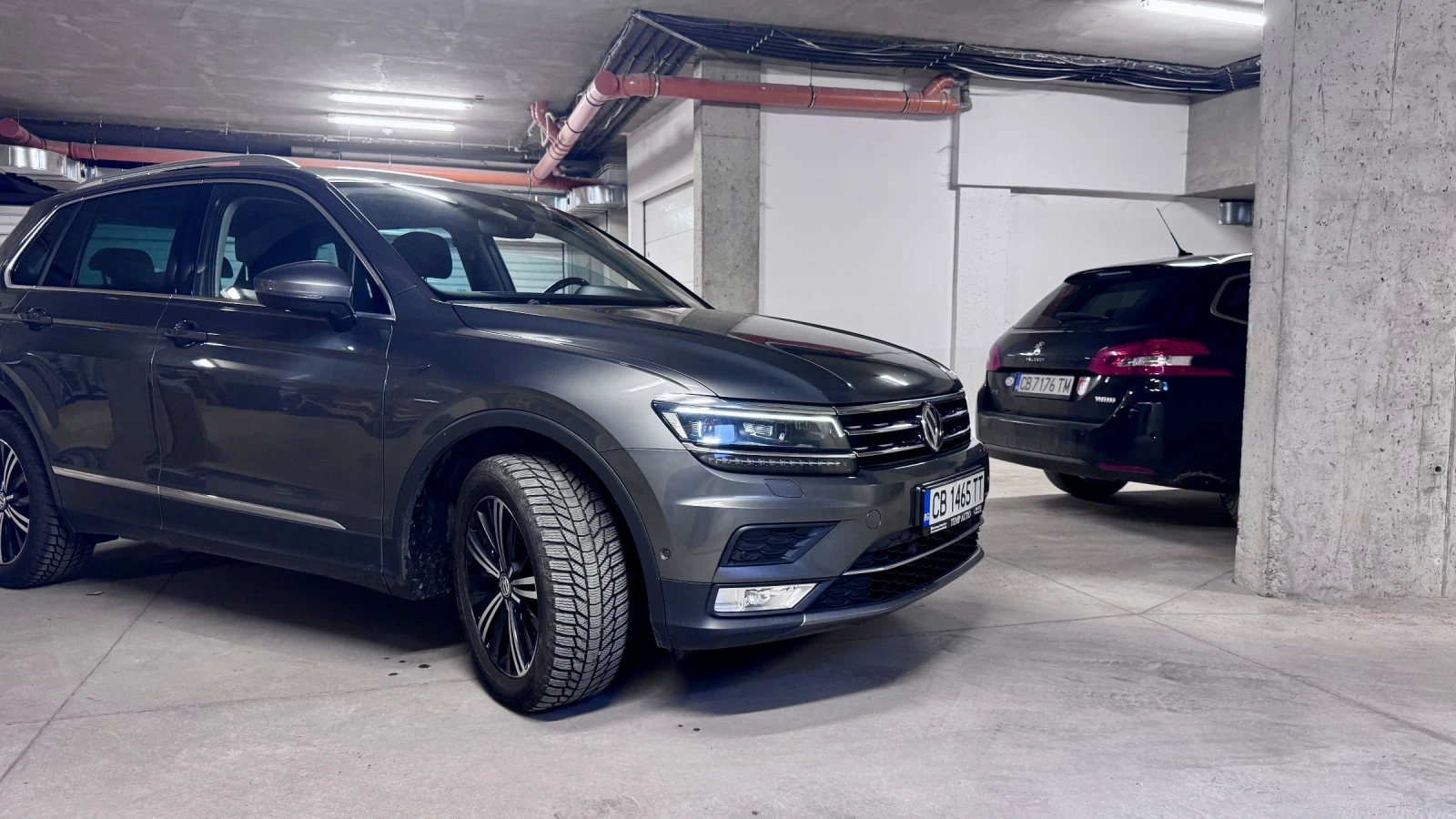 VW Tiguan 2.0TDI HIGHLINE 190HP, снимка 3 - Автомобили и джипове - 54547213