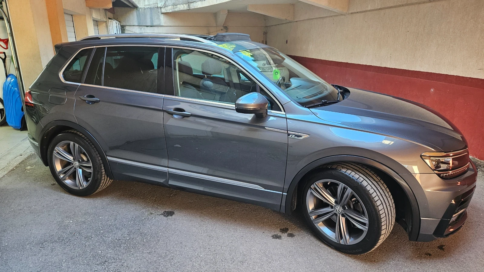 VW Tiguan, снимка 4 - Автомобили и джипове - 54718145