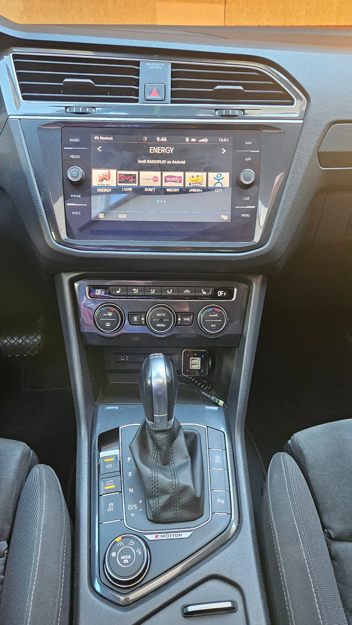 VW Tiguan, снимка 13 - Автомобили и джипове - 54718145