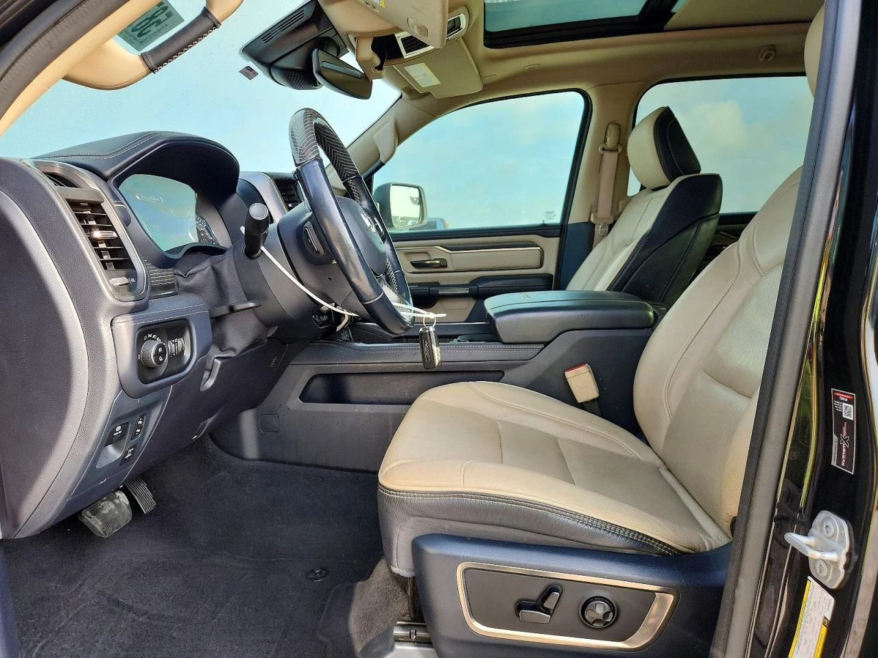 Dodge RAM 1500 5.7* LIMITED* КОЖА* ПОДГРЕВ* ПАНОРАМА* NAVI* , снимка 7 - Автомобили и джипове - 55652063