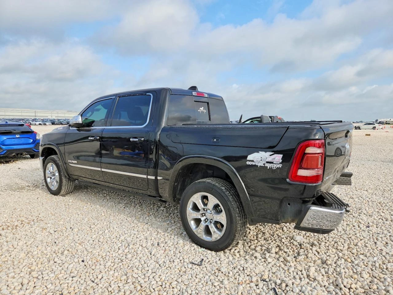 Dodge RAM 1500 5.7* LIMITED* КОЖА* ПОДГРЕВ* ПАНОРАМА* NAVI* , снимка 2 - Автомобили и джипове - 55652063