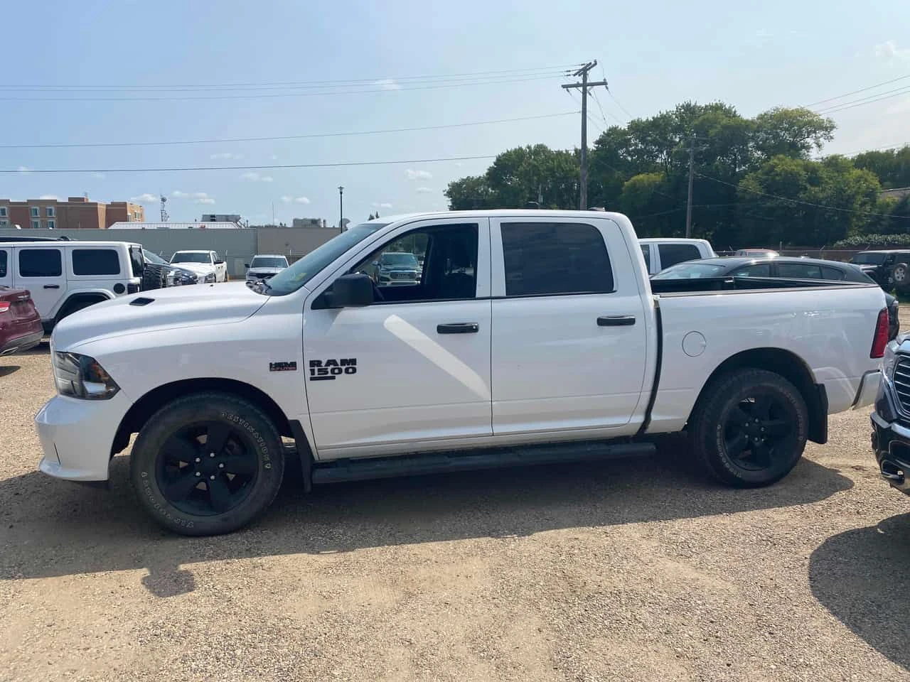 Dodge RAM 1500 EXPRESS| ПОДГРЕВИ| KEYLESS| CARFAX| , снимка 2 - Автомобили и джипове - 55655112