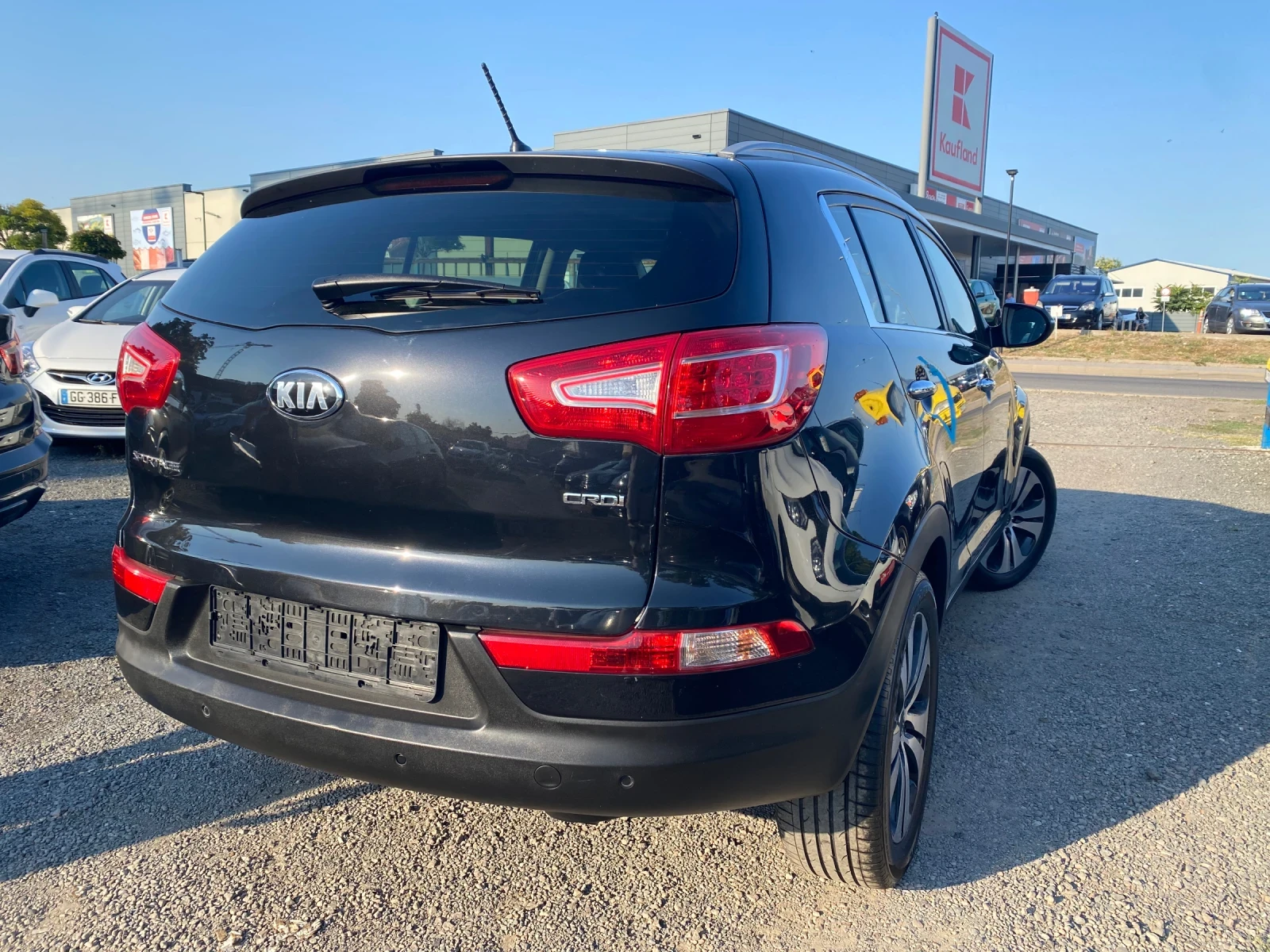 Kia Sportage, снимка 5 - Автомобили и джипове - 55711377