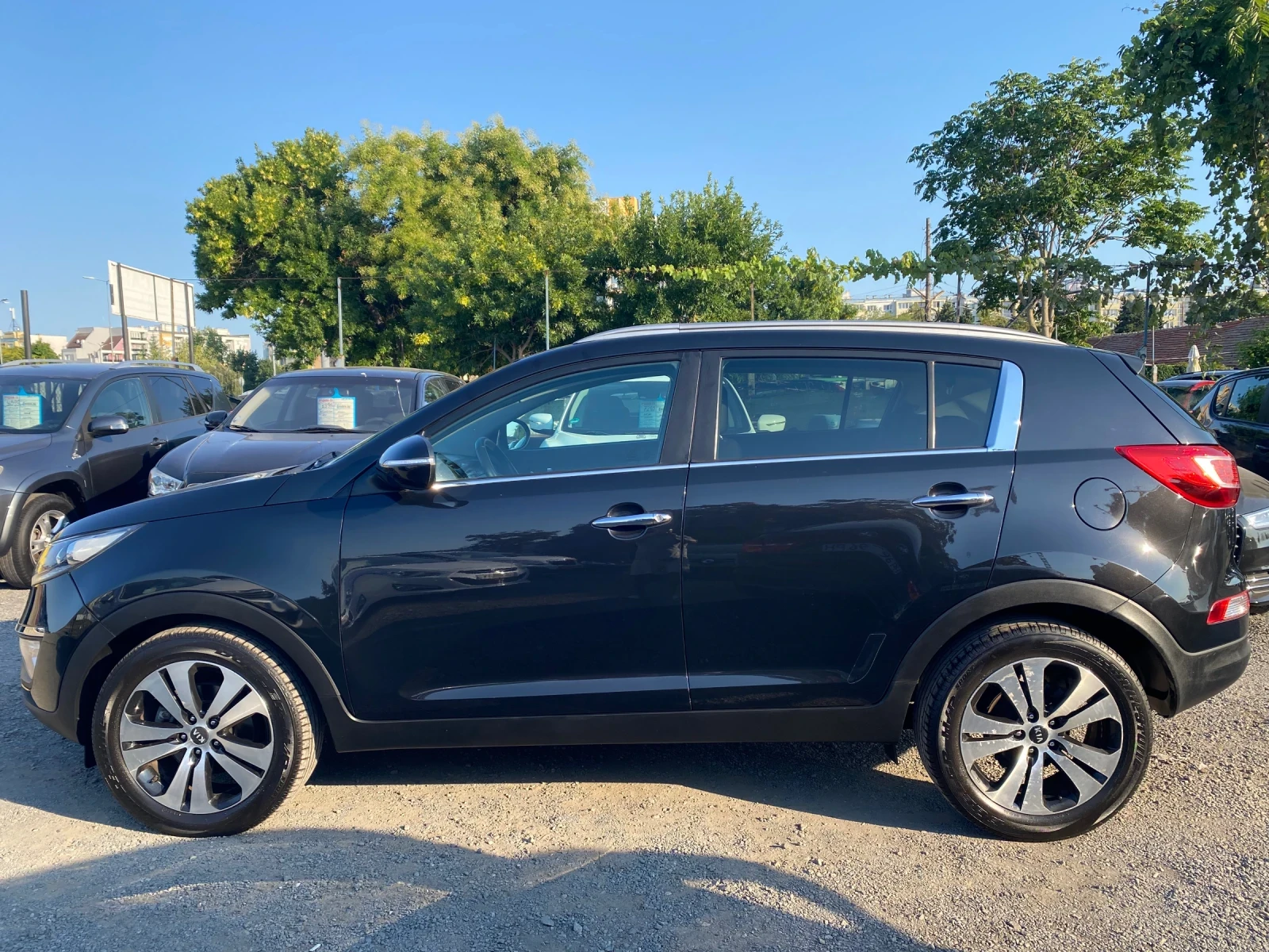 Kia Sportage, снимка 4 - Автомобили и джипове - 55711377