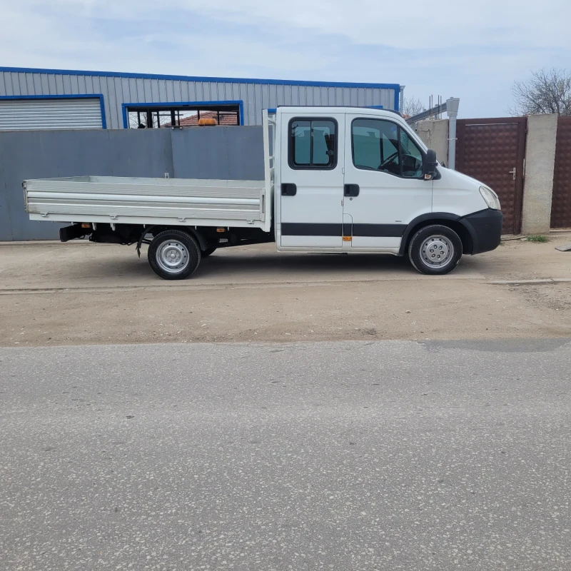 Iveco Daily 2300cm/116k.c/двойна кабина, снимка 9 - Бусове и автобуси - 49506641