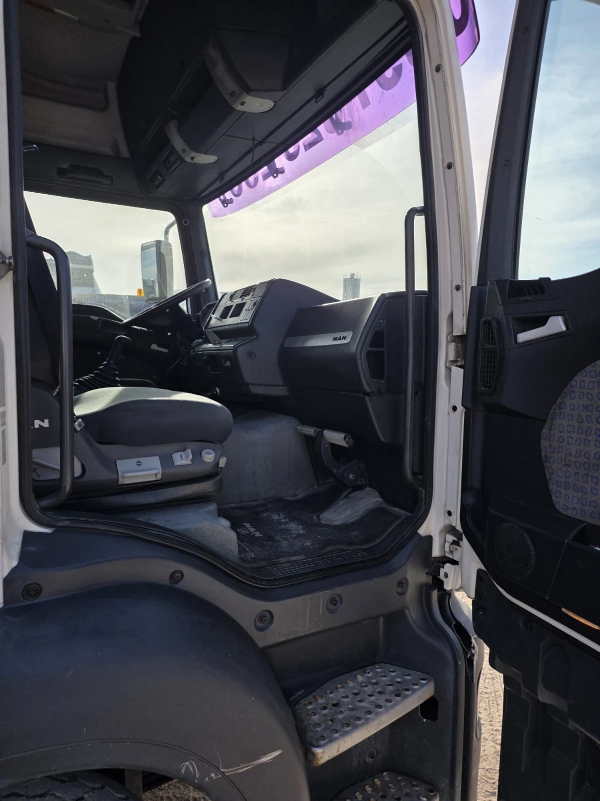 Man Tga PALFINGER 35000 F, снимка 9 - Камиони - 54221135