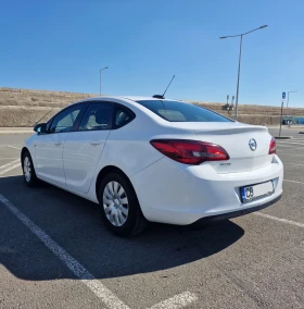 Opel Astra Model J Notchback, снимка 7