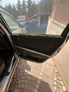 Toyota Corolla verso 2.2 D4D, снимка 11