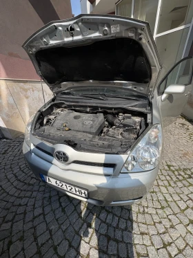Toyota Corolla verso 2.2 D4D, снимка 5