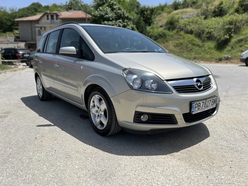 Opel Zafira B, снимка 3 - Автомобили и джипове - 47493617