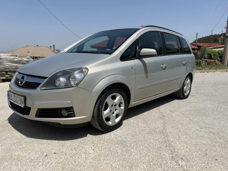 Opel Zafira B, снимка 1 - Автомобили и джипове - 47493617