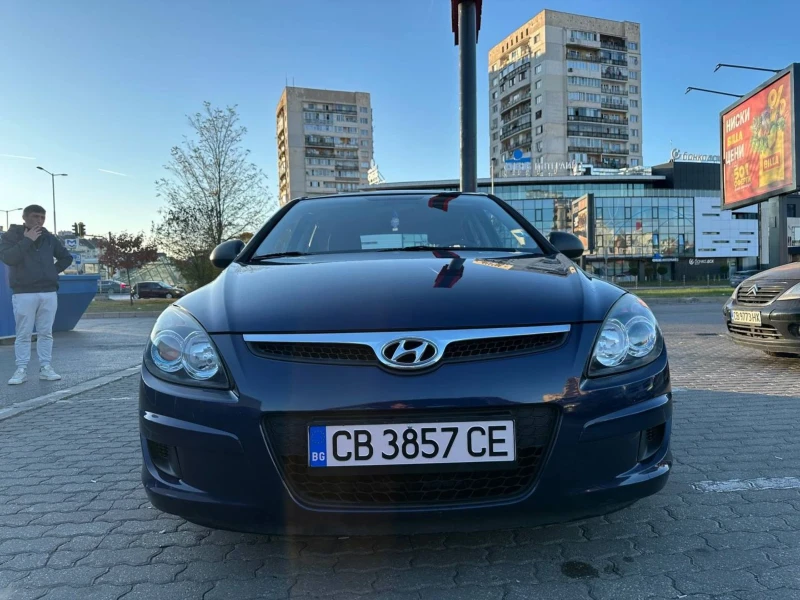 Hyundai I30, снимка 1 - Автомобили и джипове - 47936358