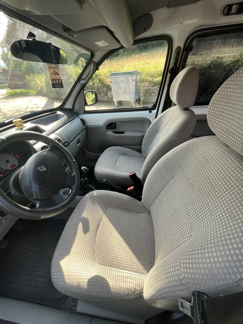 Renault Kangoo 1.6 16v, снимка 2 - Автомобили и джипове - 47942931