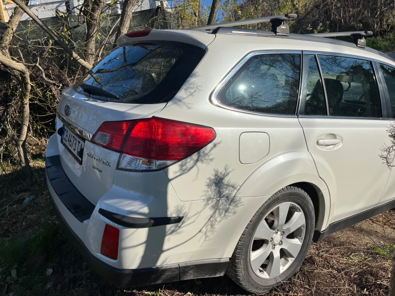 Subaru Outback, снимка 3 - Автомобили и джипове - 48142011