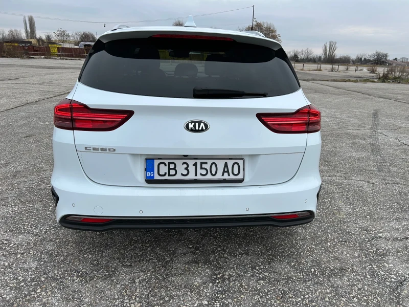 Kia Ceed, снимка 6 - Автомобили и джипове - 48222818