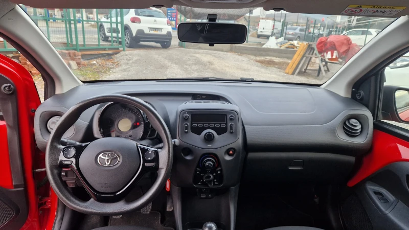 Toyota Aygo 1.0 VVTi EUR.6, снимка 11 - Автомобили и джипове - 48239722