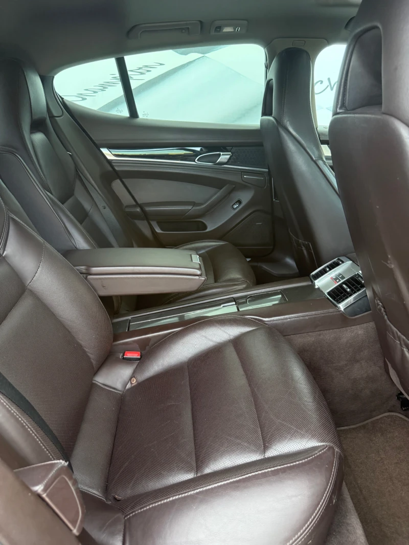 Porsche Panamera Бартер Лизинг, снимка 16 - Автомобили и джипове - 50157193