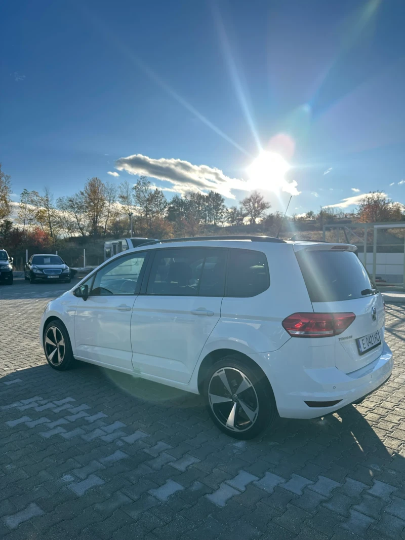 VW Touran Shadow line* DSG* Distronik* 6+ 1, снимка 5 - Автомобили и джипове - 52438956