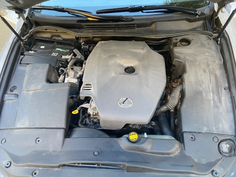 Lexus IS 220d, снимка 9 - Автомобили и джипове - 52542876